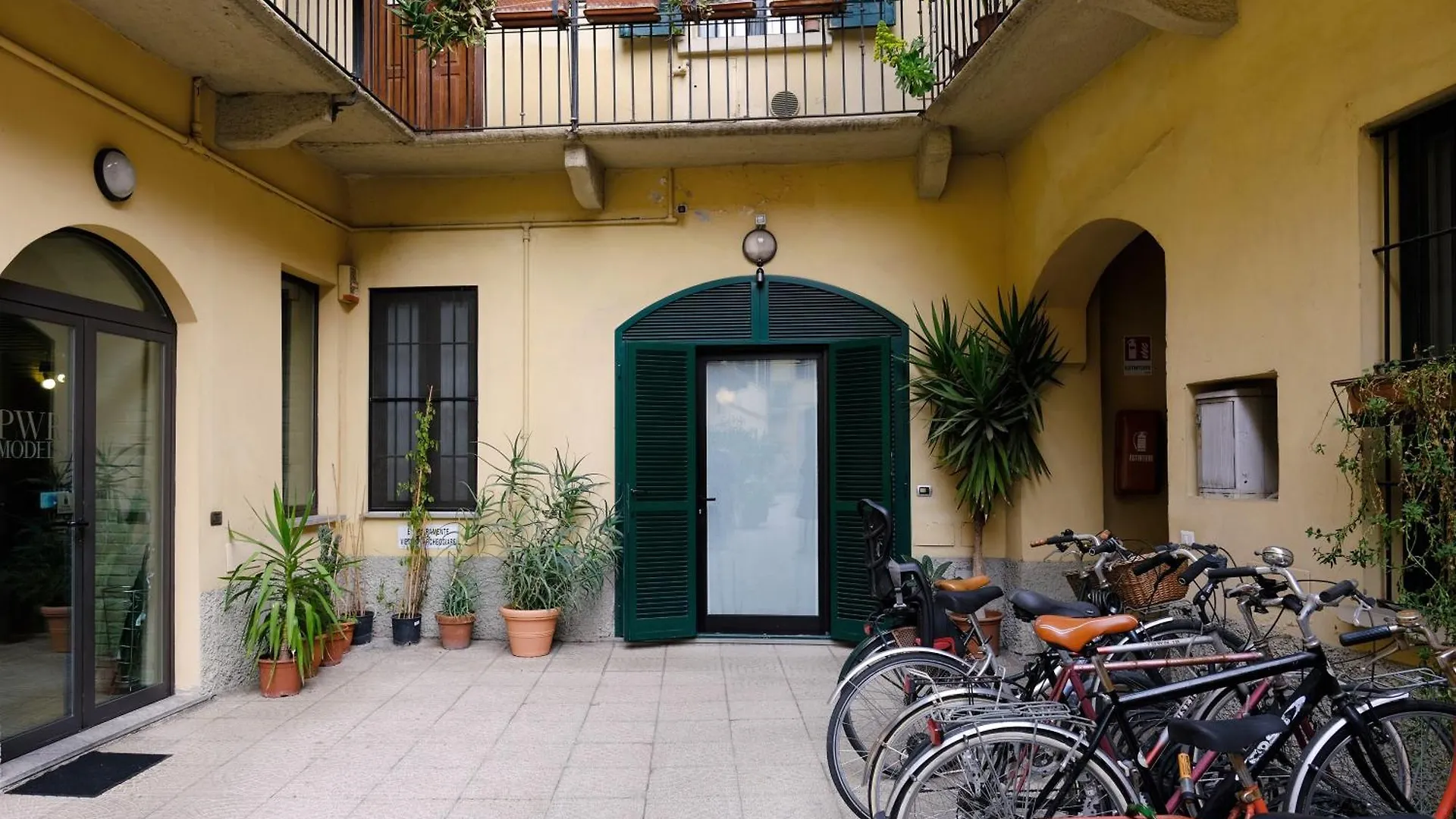 ComeCasa Prestigiosa suite in crocetta Milano Appartamento