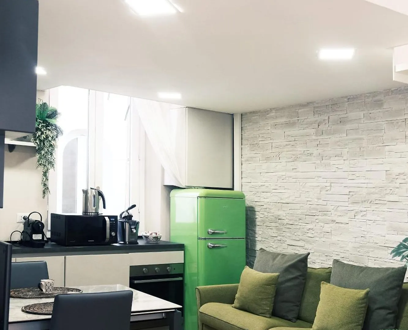 Appartamento ComeCasa Prestigiosa suite in crocetta Milano Italia