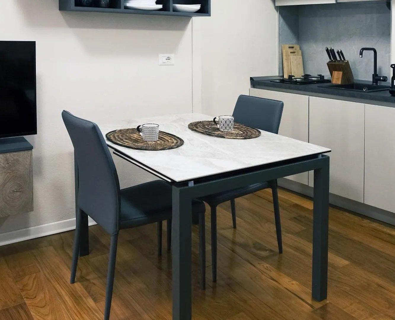 Appartamento ComeCasa Prestigiosa suite in crocetta Milano